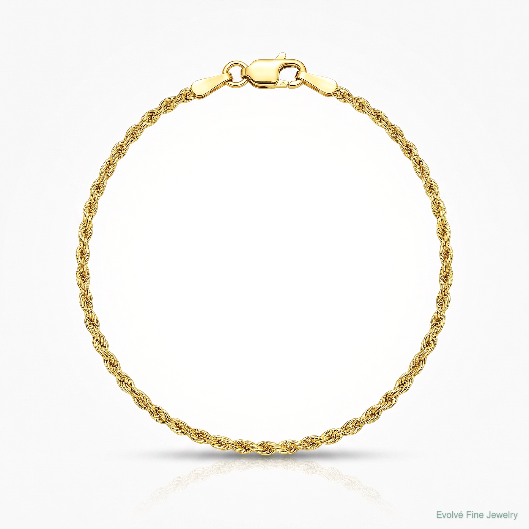 10k 1.5mm Solid Rope Chain - Lifestyle View