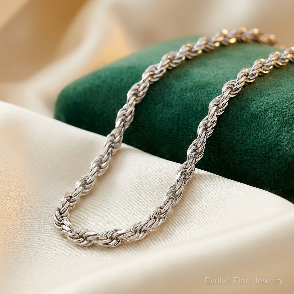 10k White Gold 3.5mm Diamond-cut Rope Chain - Lifestyle View