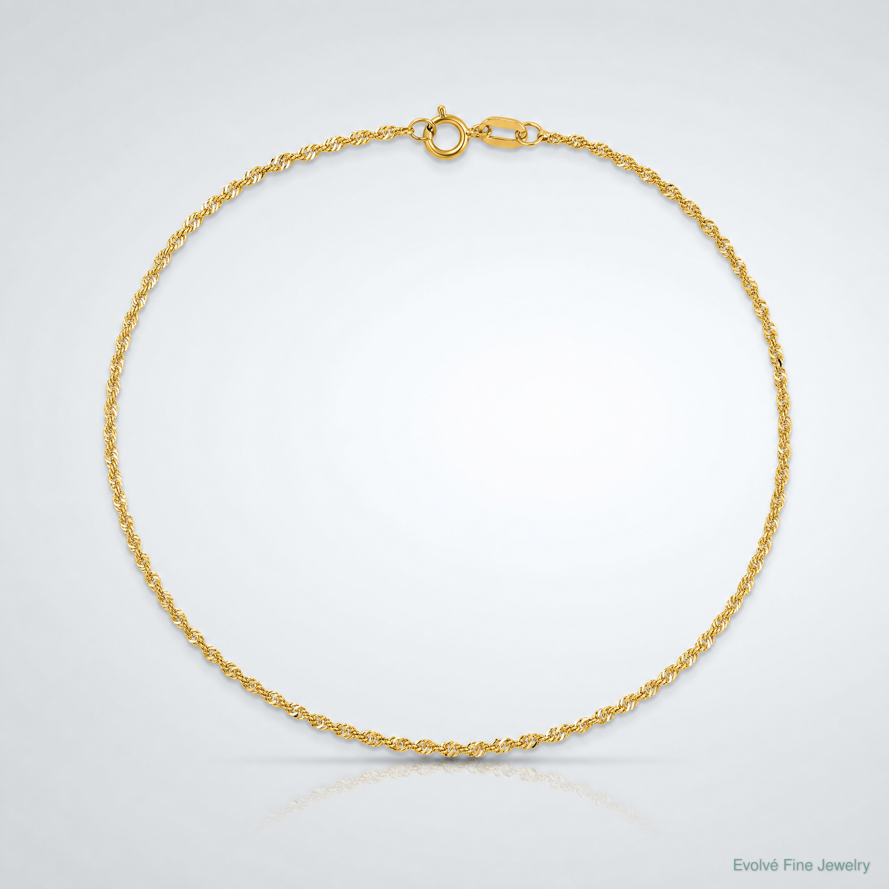 10k 1.1mm Singapore Chain - Lifestyle View