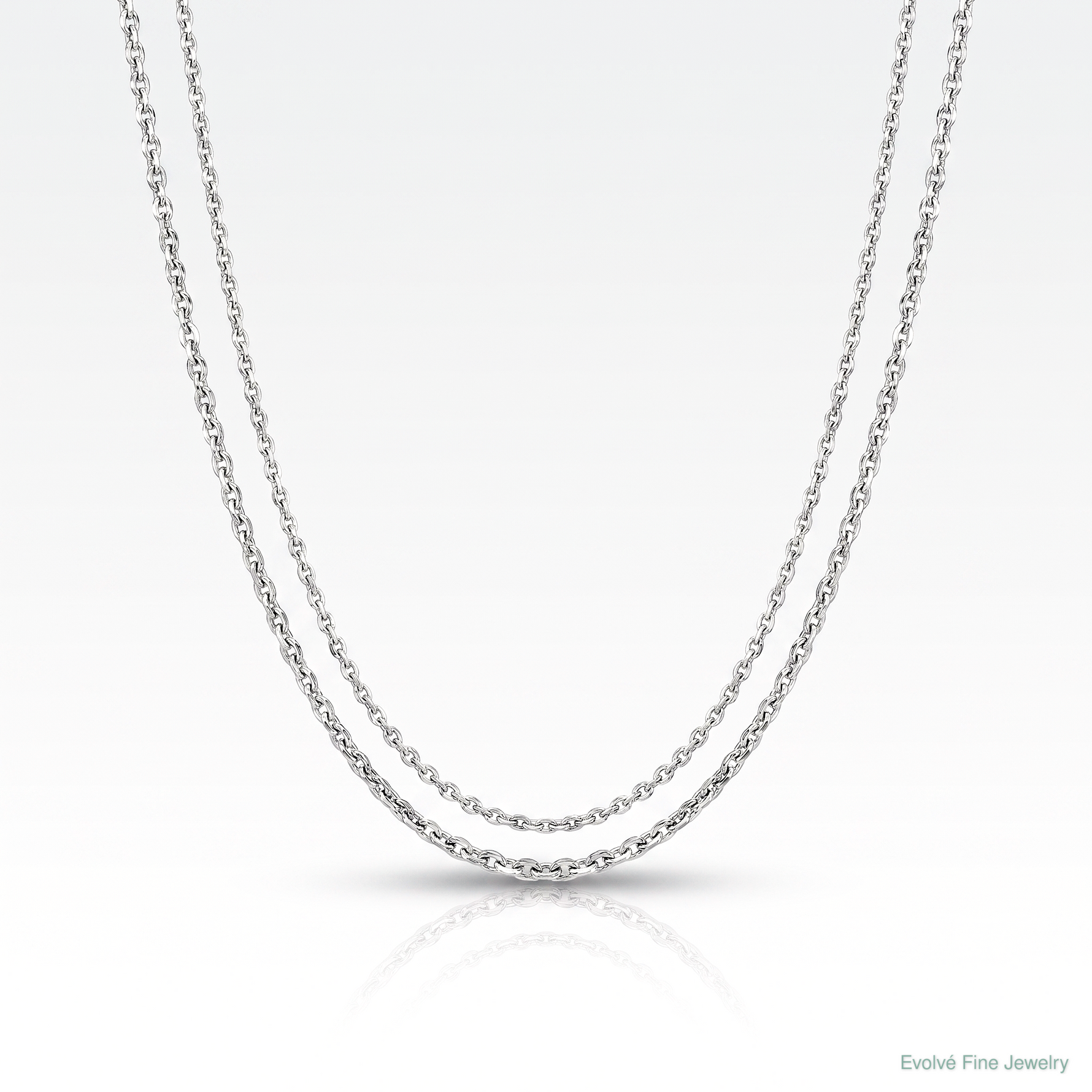Leslie's 14K White Gold 1.0 mm D/C Cable Chain - Lifestyle View