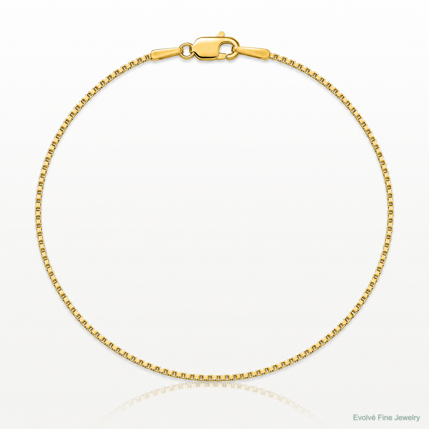 14k 1mm Box Chain - Lifestyle View