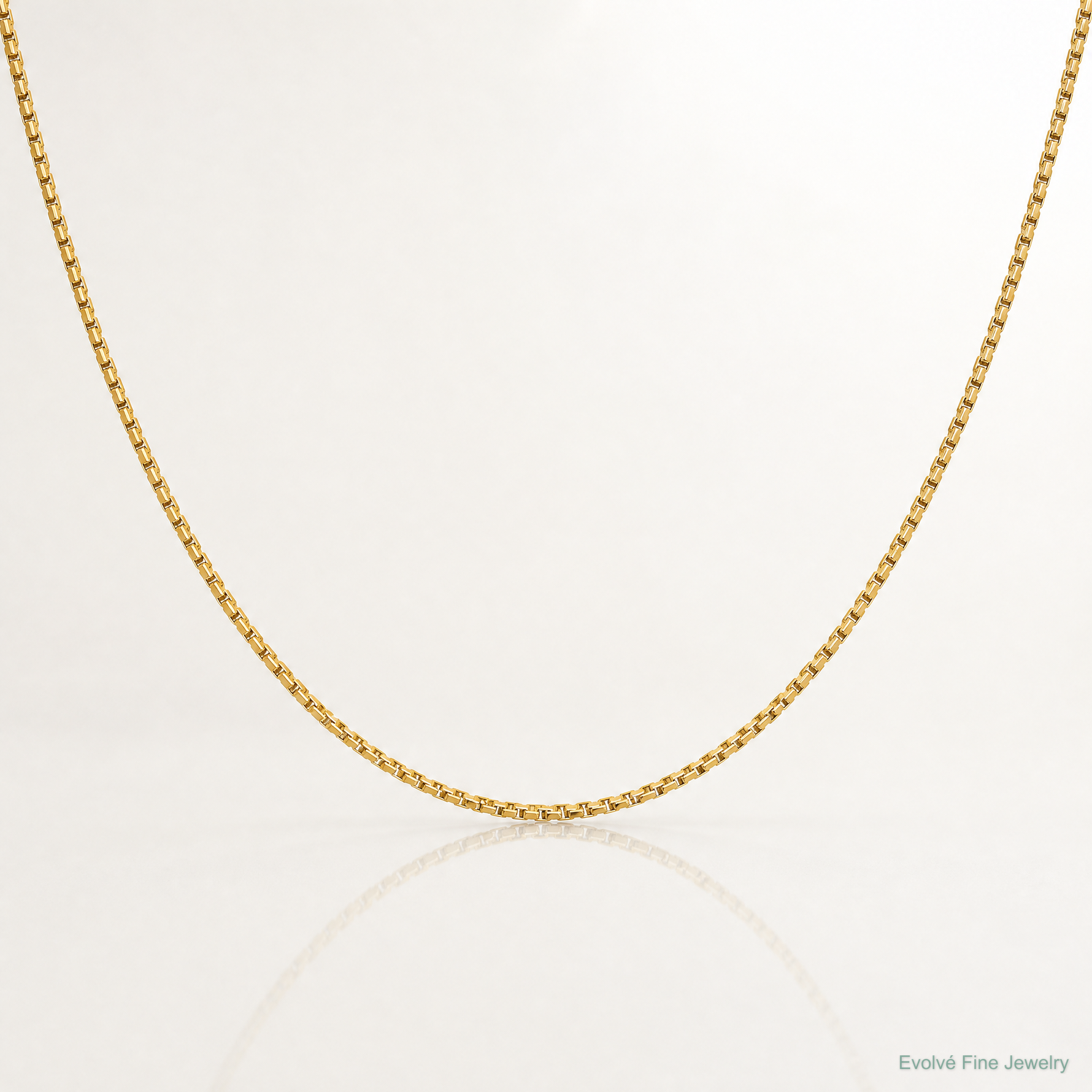 14k 1.05mm Box Chain - Lifestyle View