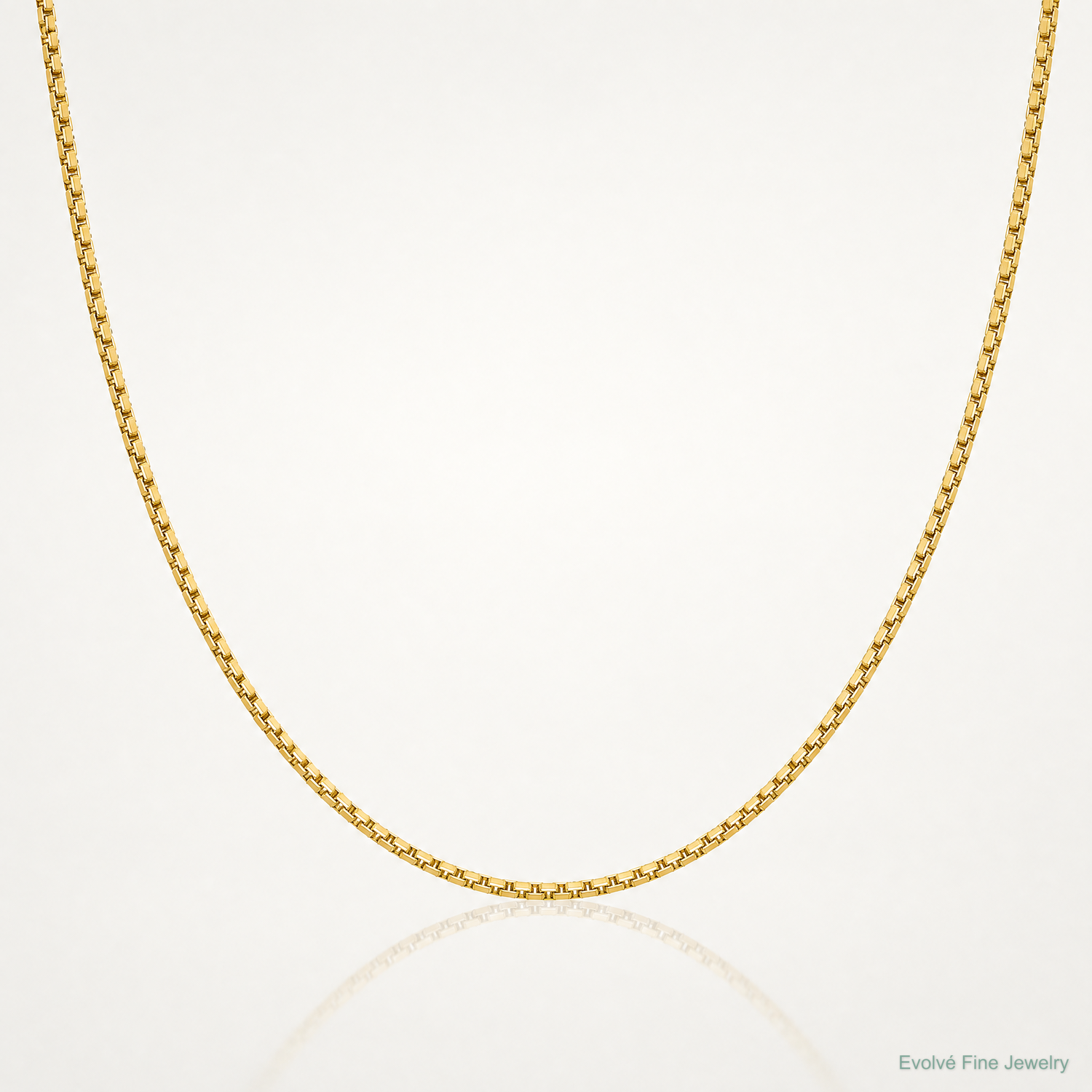 14k 1.1mm Box Chain - Lifestyle View