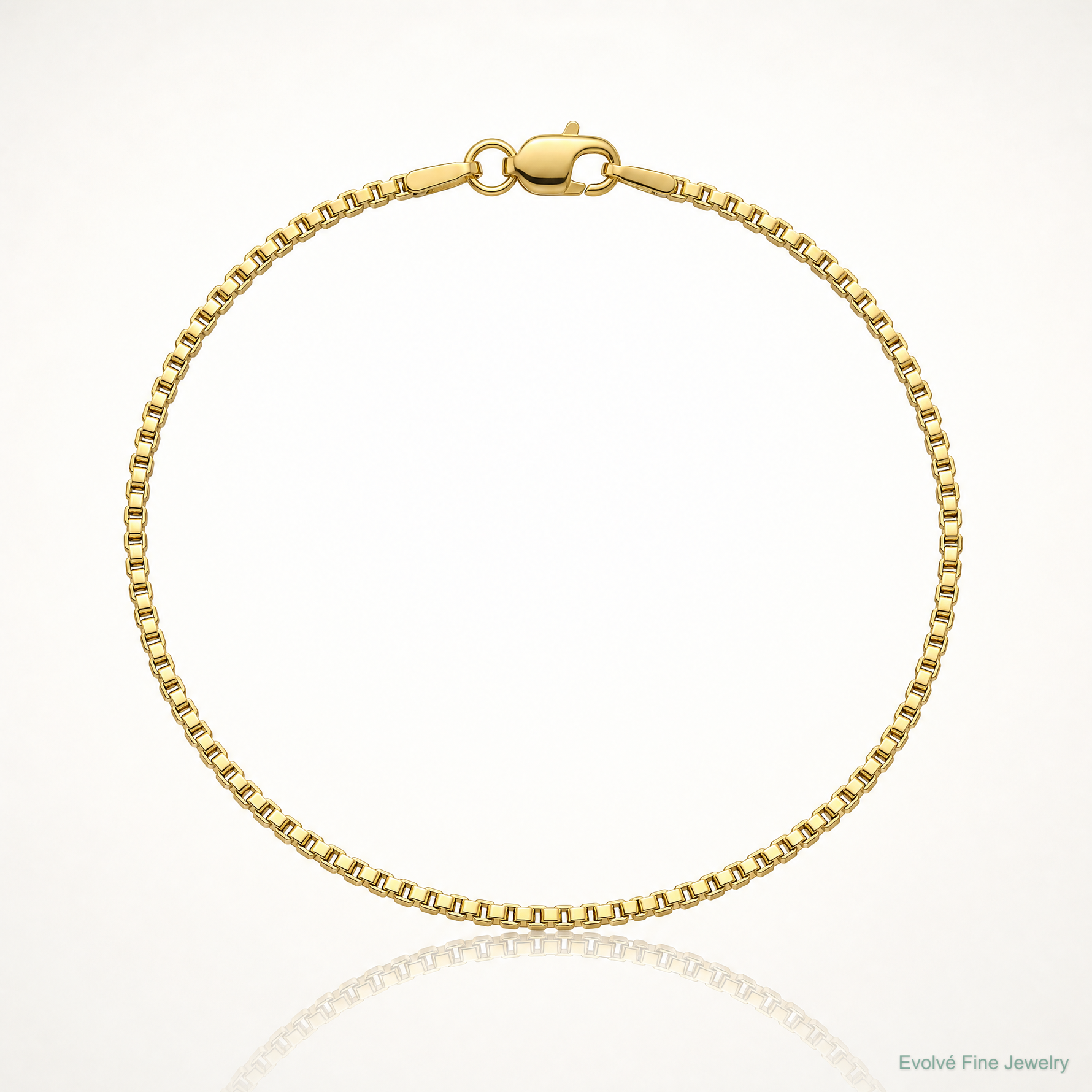 14k 1.5mm Box Chain - Lifestyle View