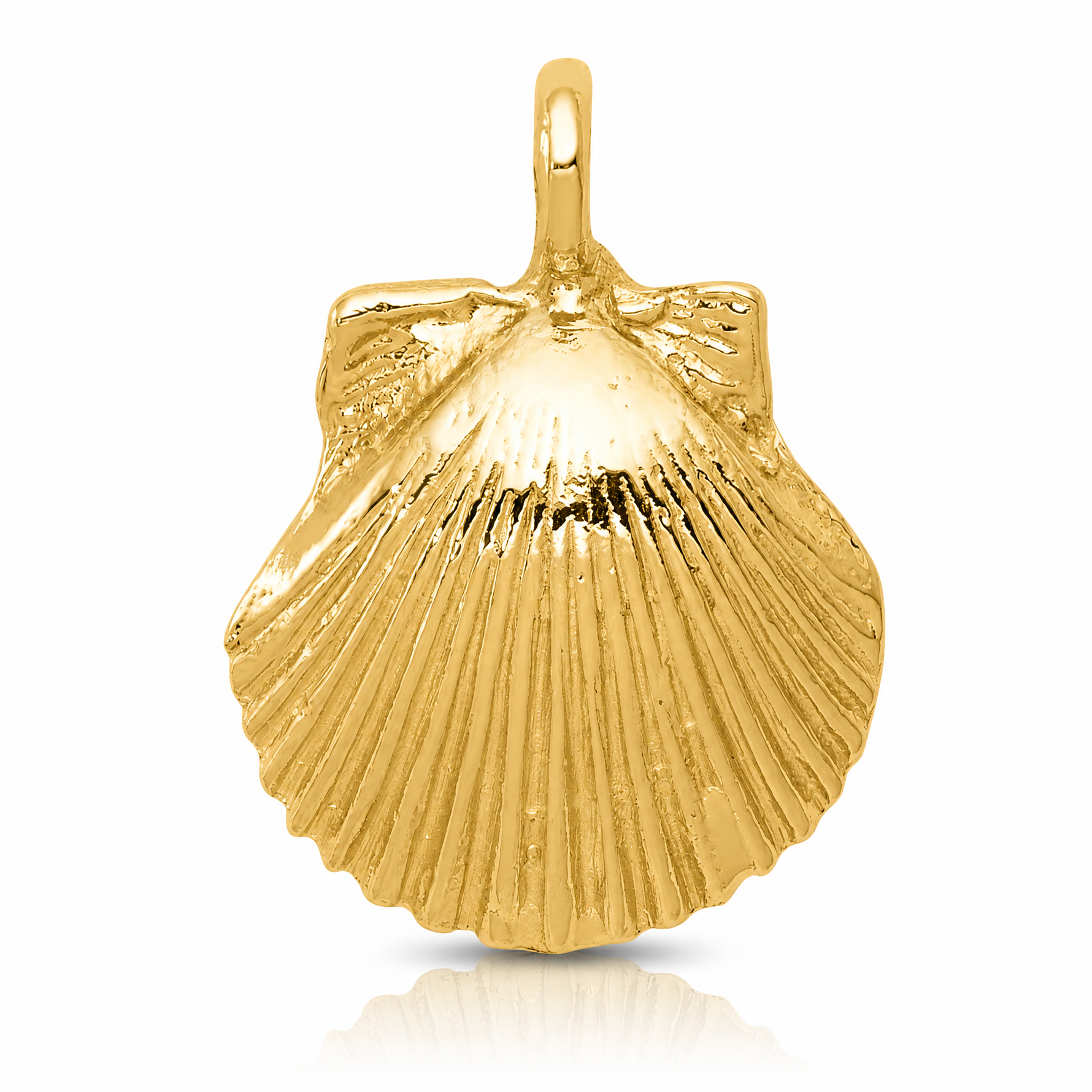 14k Seashell Pendant - Lifestyle View