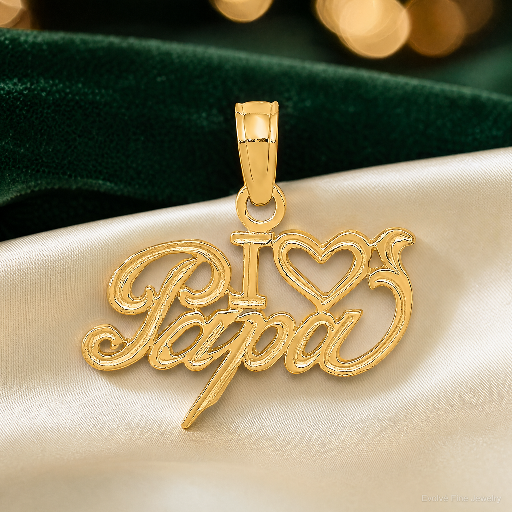 14k I Heart PAPA Charm - Lifestyle View