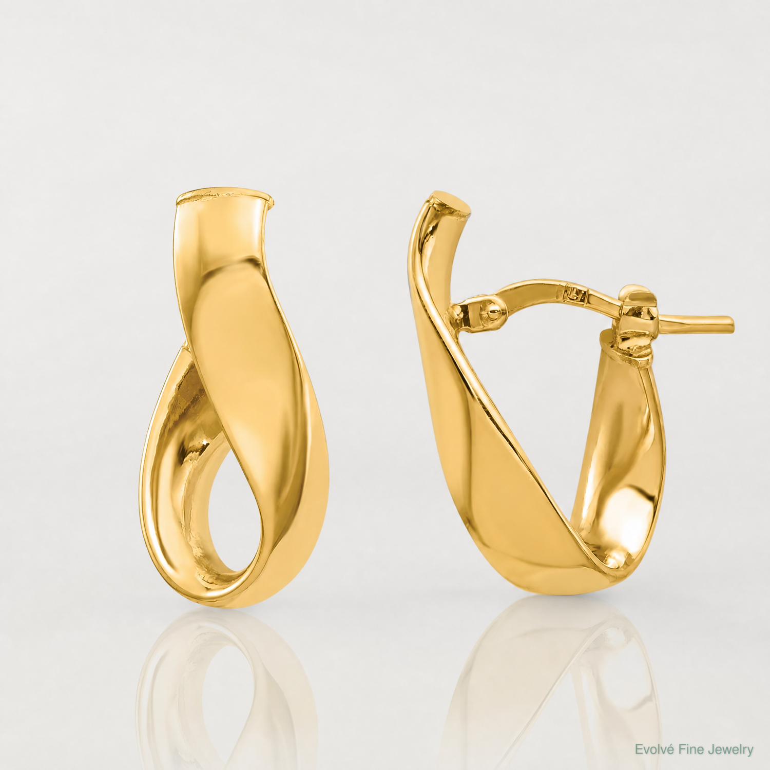 Leslie's 14K 5mm High Polished Hoop Earrings - Lifestyle View