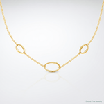 Leslie's 14k Polished Oval Link 20in Necklace - Lifestyle View