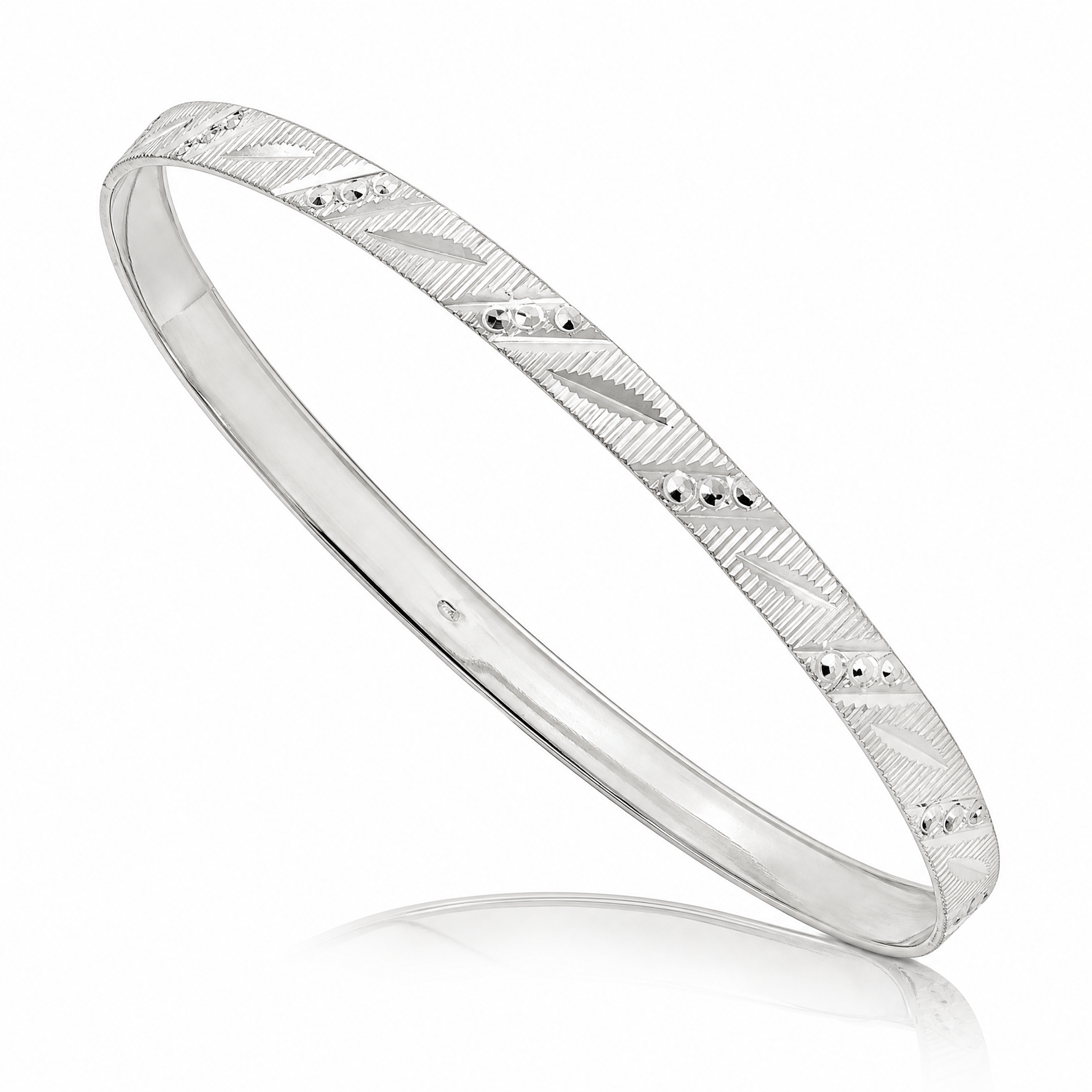 Sterling Silver 5mm Diamond Cut Slip-on Bangle - Lifestyle View