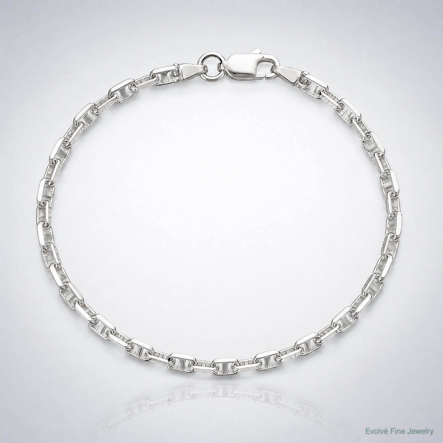 Sterling Silver Polished and D/C 3mm Mariner Link Chain - Lifestyle View