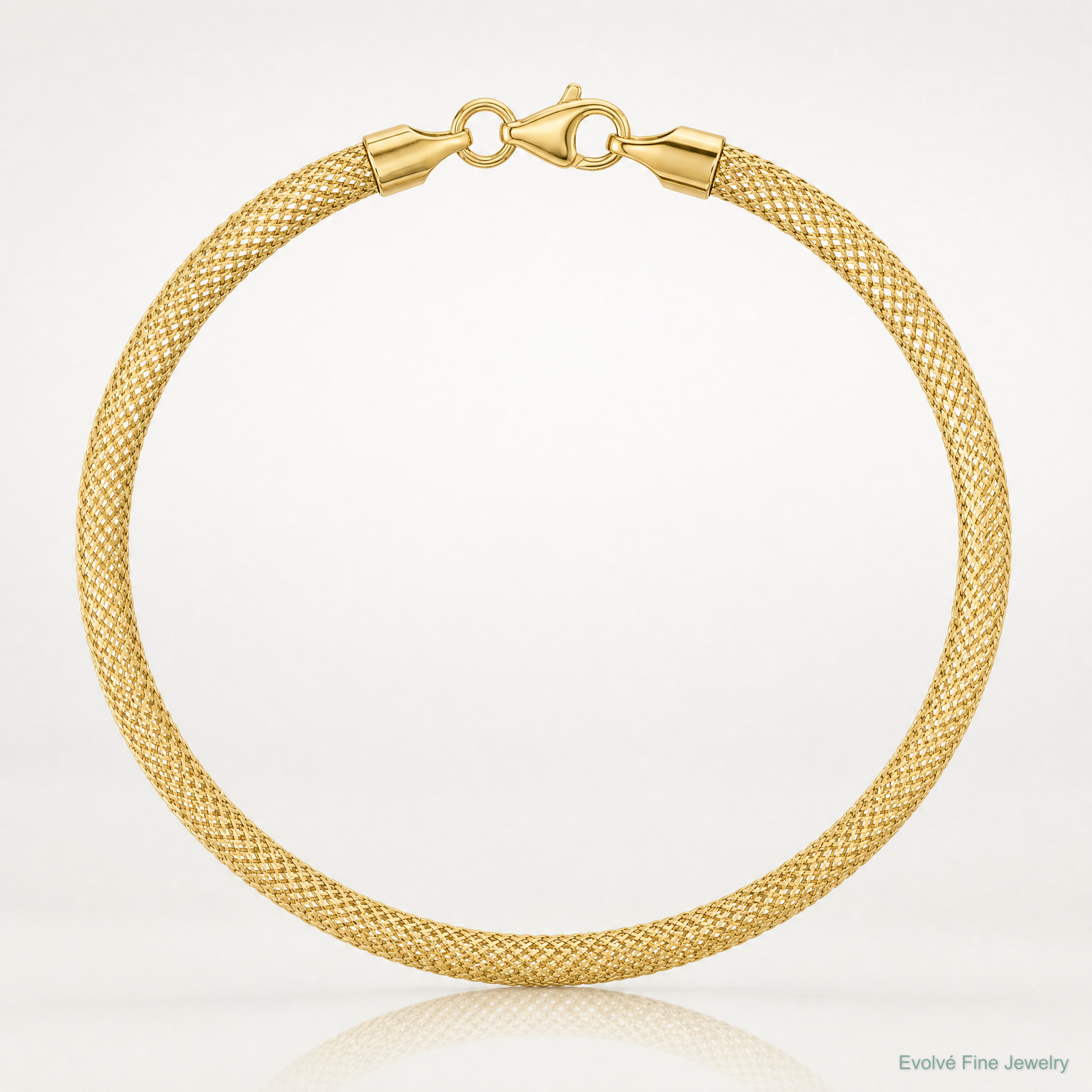 14K Stretch Mesh Graduated Bracelet - Lifestyle View