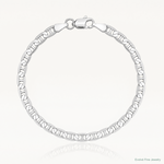 14k White Gold 3mm Concave Anchor Chain - Lifestyle View