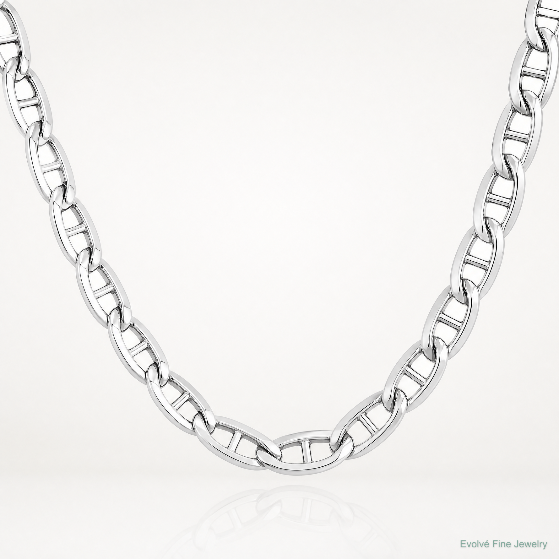14k White Gold 5.25mm Concave Anchor Chain - Lifestyle View