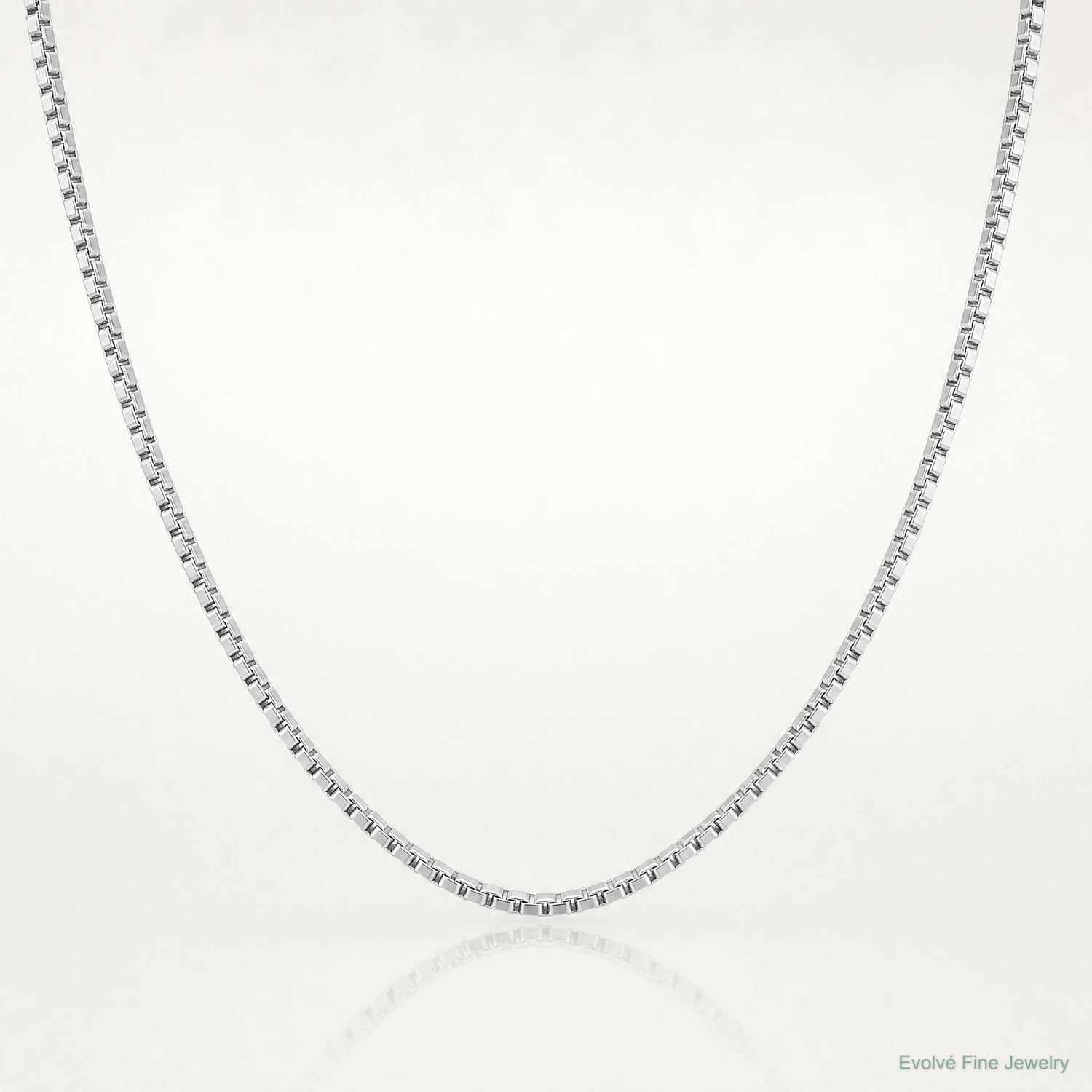 14k White Gold 1.1mm Box Chain - Lifestyle View
