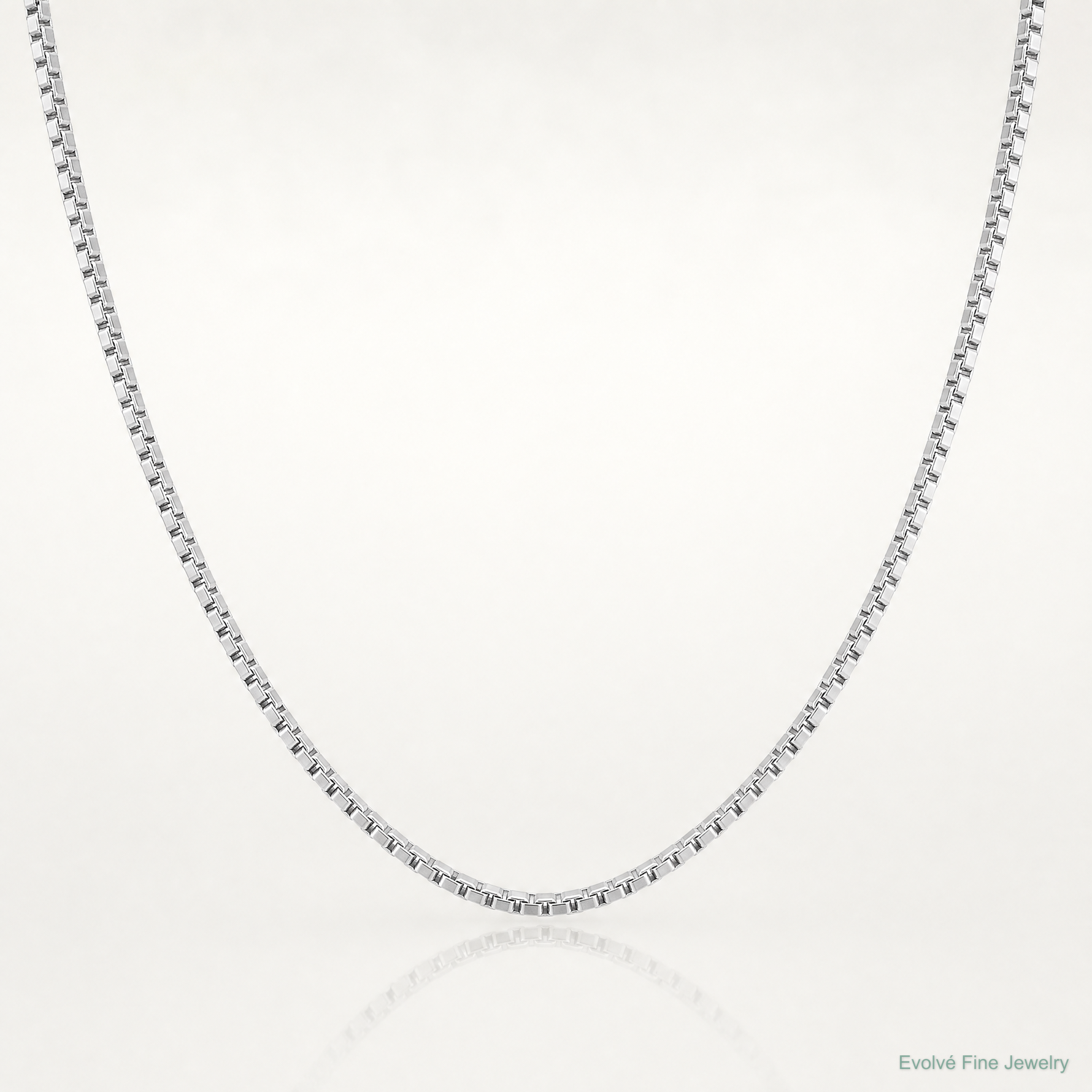 14k White Gold 1.1mm Box Chain - Lifestyle View