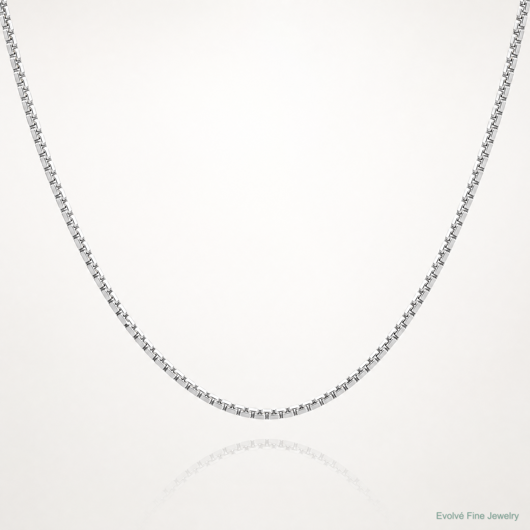 14k White Gold 1.3mm Box Chain - Lifestyle View