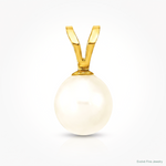 14K 6-7mm White Round Freshwater Cultured Pearl Pendant - Lifestyle View
